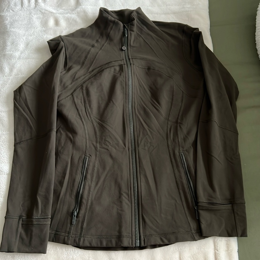 Lululemon Define zip up jacket, 14, olive green